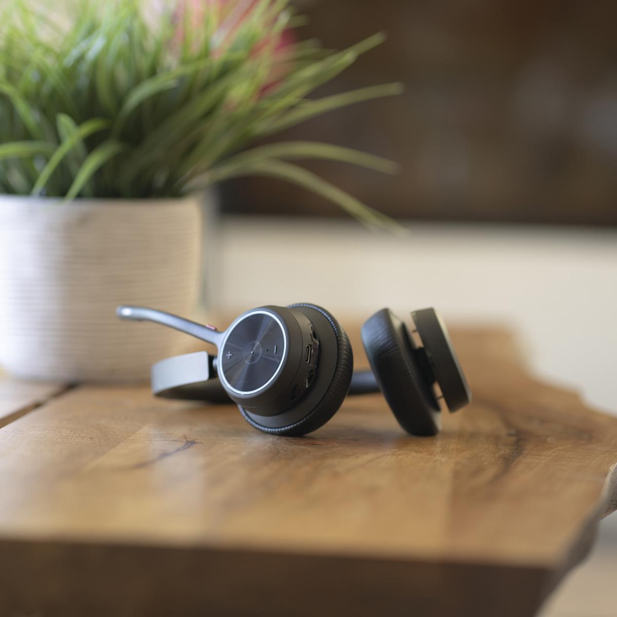 EU Product - Voyager 4320 USB-C Headset - Headset - Stereo thumbnail