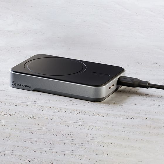 MATRIX UNIVERSAL MAGNETIC POWER BANK 5000mAH BLACK thumbnail